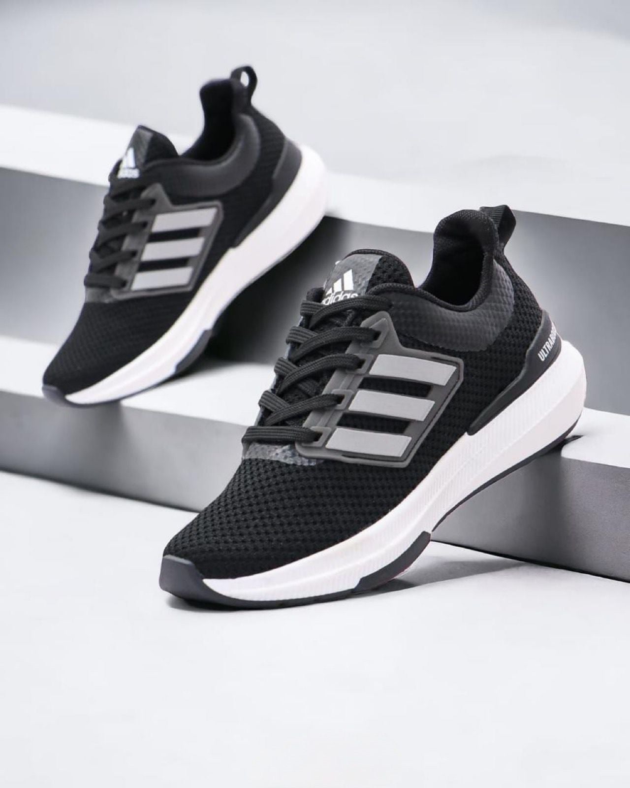 ÚLTIMAS UNIDADES: Ad Ultra Boost